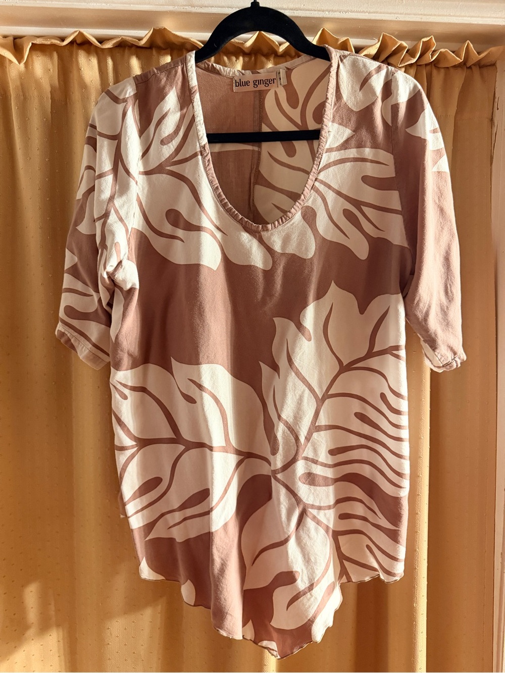 Blue Ginger Women's Blush Floral Scoop-Neck Blouse